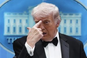 Donald Tramp na konferenciji za novinare u Beloj kući nakon pokušaja atentata